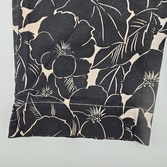 Women's Floral Print Bermuda Shorts | FMX Design Studio | Size 3 - Picture 3 of 12